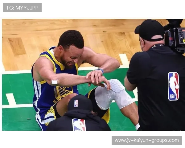 NBA街球式过人让球迷尖叫——街头篮球的极致魅力 NBA街球式过人让球迷尖叫——街头篮球的极致魅力